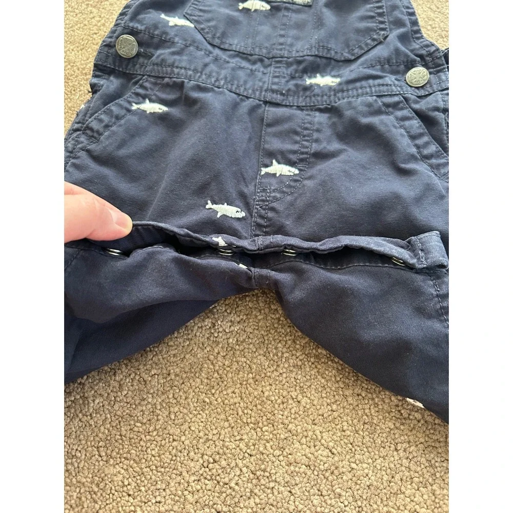 OshKosh B'gosh Shark Embroidered Navy Blue Canvas Overalls 18M Vestbak